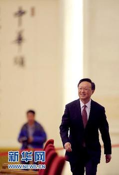 外交部长杨洁篪答记者问