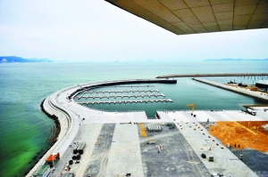 炸出来的海上运动基地