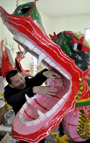 广西宾阳:扎龙迎龙年