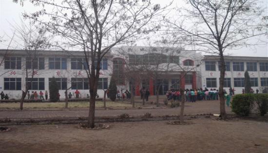 我们的校园如此美丽