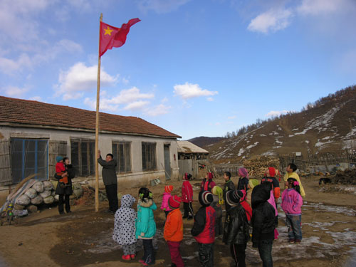 大山里的夫妻学校