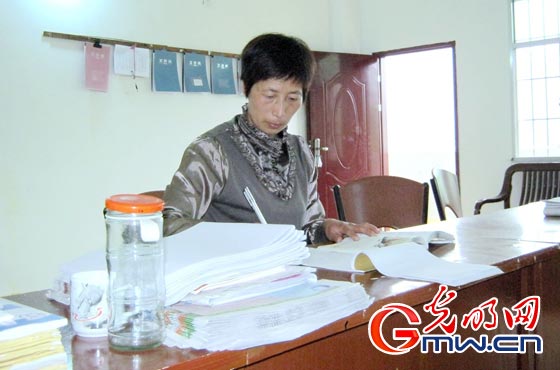 最美乡村教师庄巧真:三尺讲台给她战胜癌症的力量