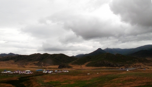 扎鲁特山地草原风光