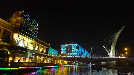 夜游楚河汉街 感受武汉风情