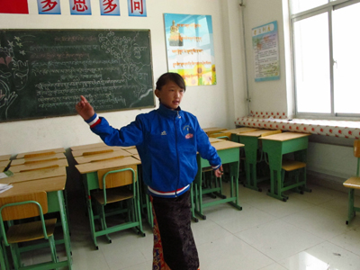 “希望”在重建：一个玉树女孩的期待
