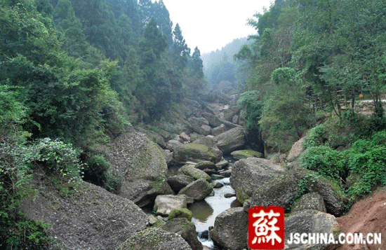 剑门关蜀道三国文化景点渐受热捧