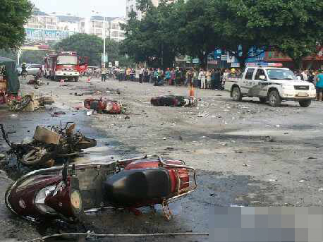 盘点十大网络谣言 军车进京、抢盐风波上榜[1