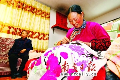 广东援建汶川从产业角度大力帮扶 为其致富铺路