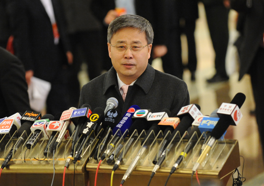 记者“围堵”部委官员