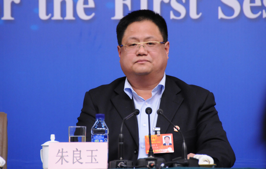 北京市保安服务总公司海淀分公司经理助理朱良玉代表