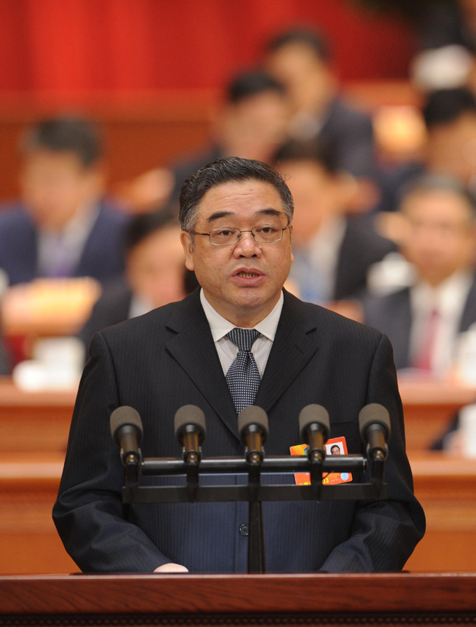 朱永新委员作大会发言
