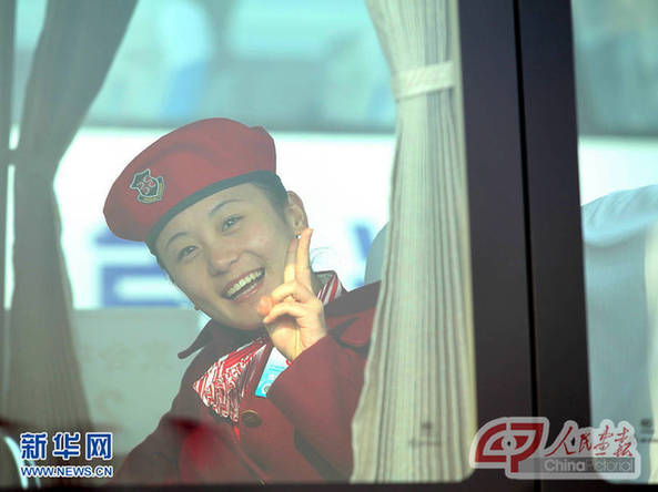 两会广角镜:广场上的捕捉镜头
