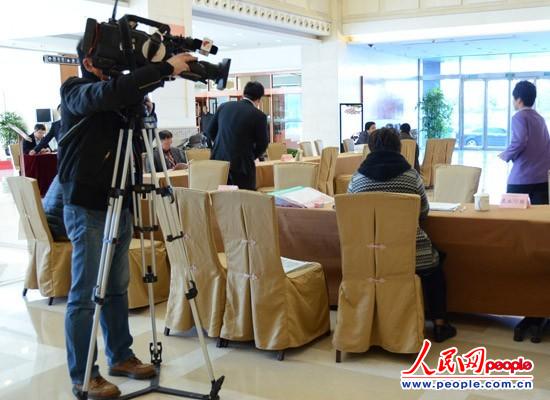 记者手记:新委员积极建言 提案跨越工作界别