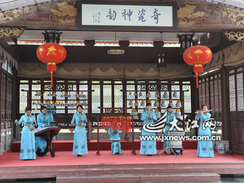 全国网媒景德镇古窑采风 感叹千年瓷都博大精深