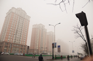雾霾持续 津城大部分地区重度污染(图)
