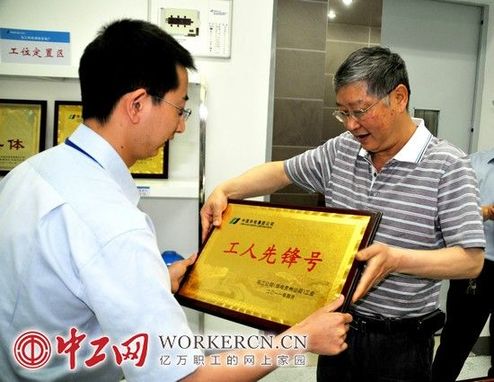 王汉生：深耕细作老黄牛 贴心服务在基层