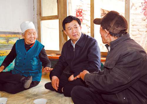 丰立祥：要千方百计为群众解难题办实事