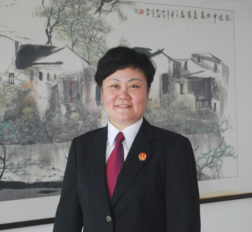 郑小红：为民丹心别样“红”