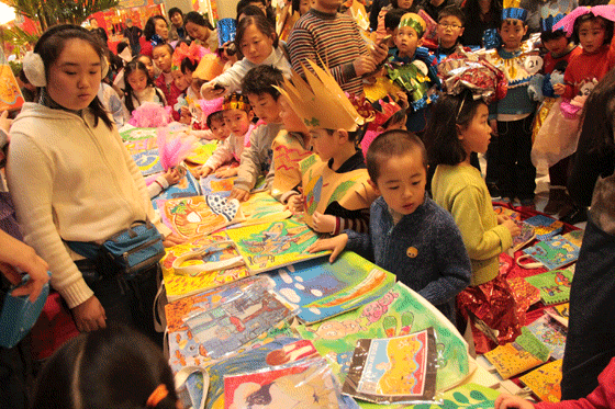 儿童爱心义卖活动在京启动 善款将救助孤残儿童