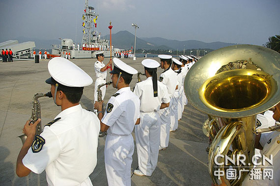 我海军编队参加中越联合巡逻并顺访越南(组图)