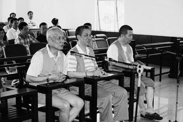 健力宝三老臣获刑 因贪千万买个人保险