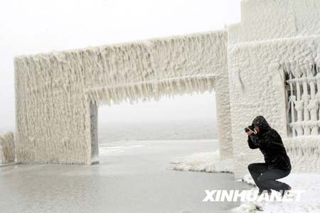 组图：全国多个省市遭雨雪寒潮袭击