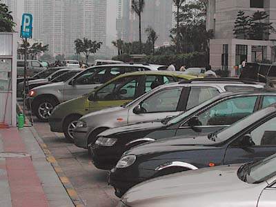 北京机动车将征收环境税 车主为“尾气”买单