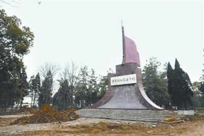 湖北京山烈士公园并入网球公园 烈士碑被拆