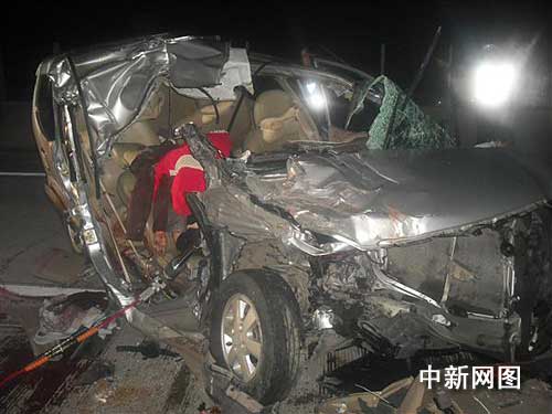 广西合山高速公路发生重大交通事故致5死1伤