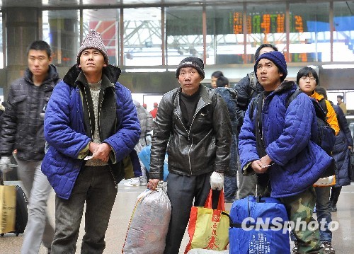 春运节前客流高峰已到 北方六省区将遭暴雪袭击