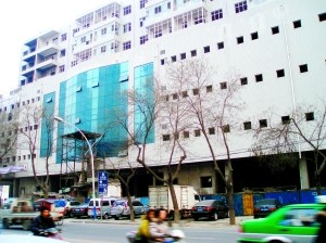 石家庄原官员被指身份造假争亿元遗产