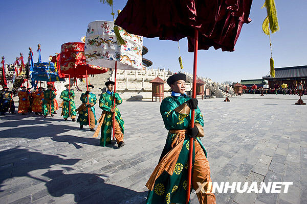 祈年殿前演天礼 丹陛桥上迎新春