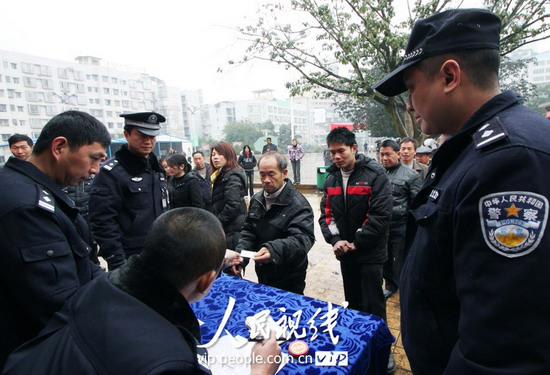 永川铁警擒获首个倒卖实名制车票“黄牛党”