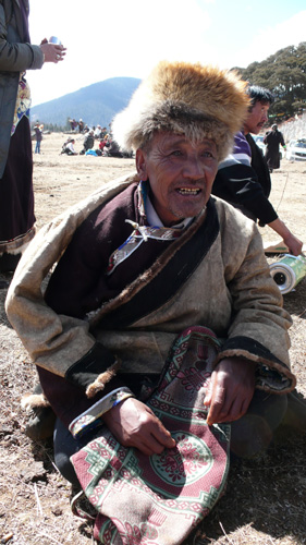 雪域高原藏族农牧民欢庆藏历正月十五（图）