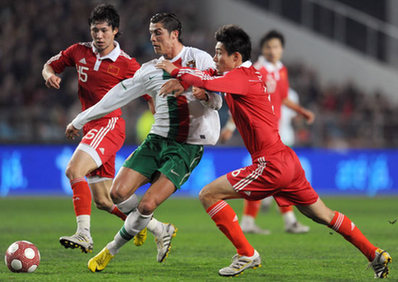 国足客场0-2不敌葡萄牙 FIFA排名创新高