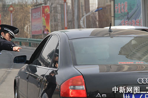 兰州发生枪击案 一名警察被枪杀（图）