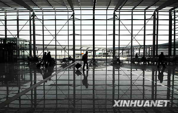 上海虹桥机场新航站楼正式启用[组图]