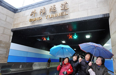 外滩隧道通车在即 幕后英雄提前验收