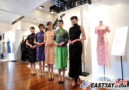 石库门文化周展现老上海情调 花样美女旗袍秀助兴