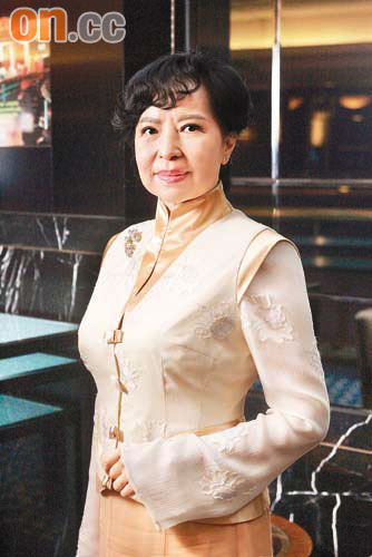 香港老牌艳星狄娜病逝 享年65岁(组图)