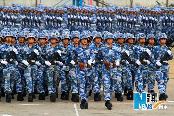 中国海军陆战队举行成立30周年庆典活动