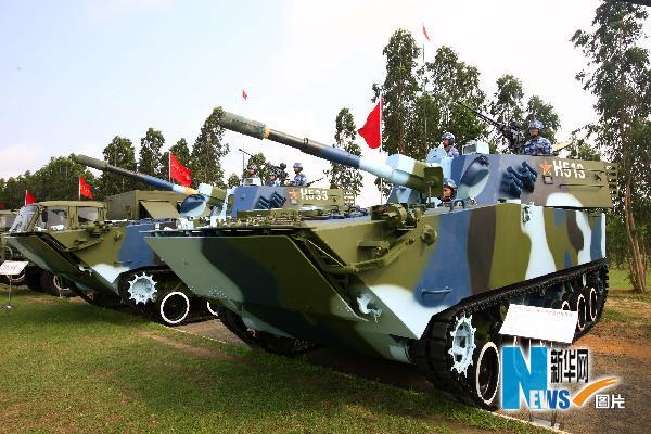 中国海军陆战队举行成立30周年庆典活动