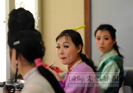 朝鲜《红楼梦》剧组中国行：演员爱吃猪肉炖粉条