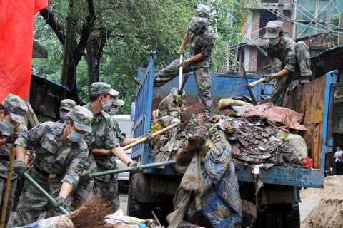 福建轮番遭受特大暴雨袭击 刷新降雨量历史记