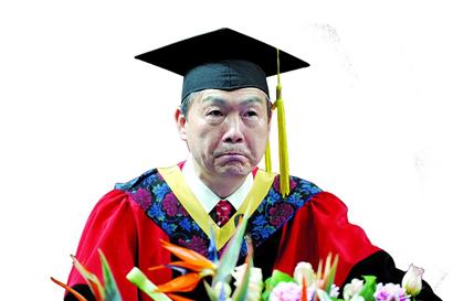 内地高校毕业礼频现根叔式演讲 官话渐少(图)