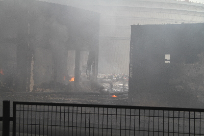 大连新港输油管道爆炸现场火势基本扑灭