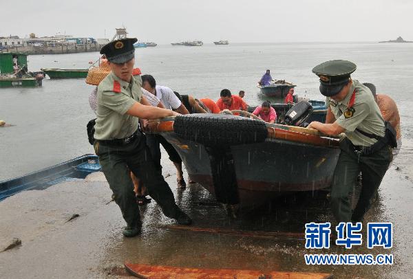 台风“灿都”已在广东吴川登陆 预计今晚进入广西