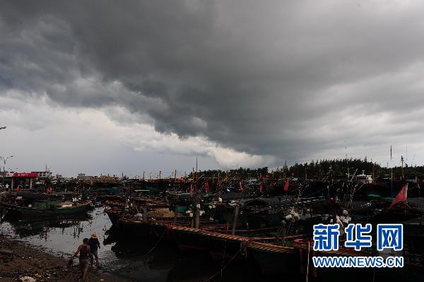 台风“灿都”已在广东吴川登陆 预计今晚进入广西