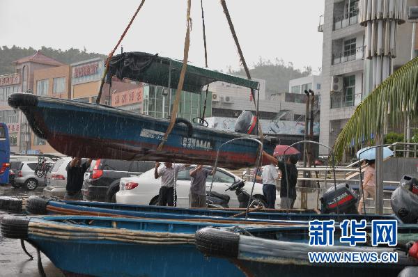 台风“灿都”已在广东吴川登陆 预计今晚进入广西