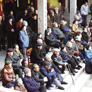 老年型人口国_中国老龄人口